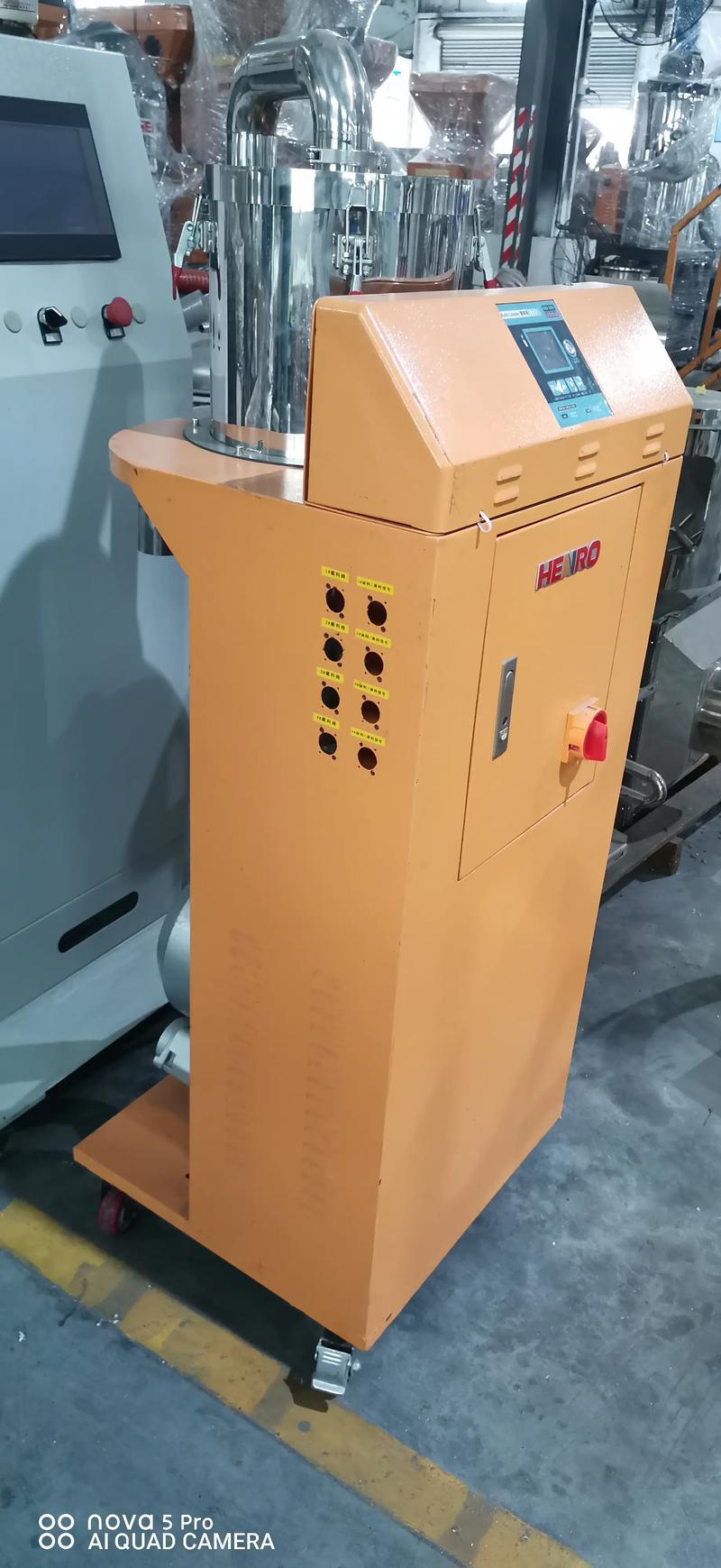 恒榮機械塑料改性工廠設備 除濕干燥系統系列產品解析